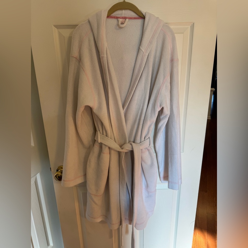 VINTAGE Victoria’s Secret Robe